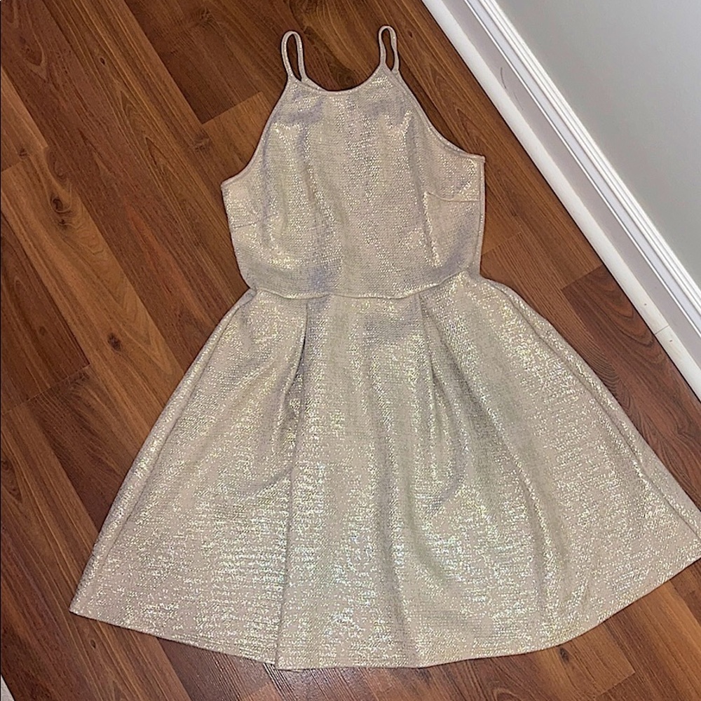 Dress - Picture 3 of 6